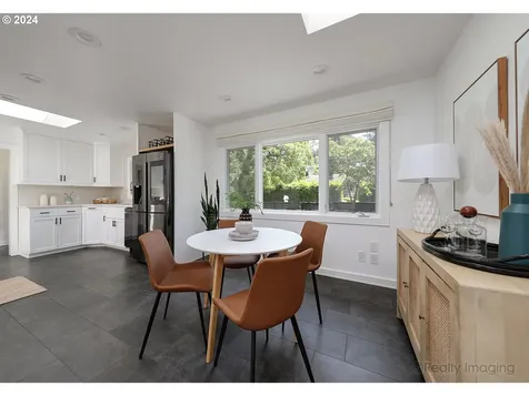 1029 Laurel Street Lake Oswego OR 97034