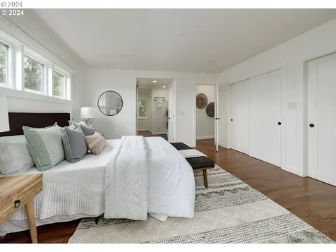 1029 Laurel Street Lake Oswego OR 97034