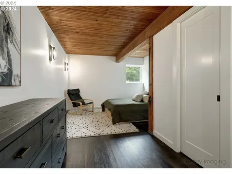 1029 Laurel Street Lake Oswego OR 97034