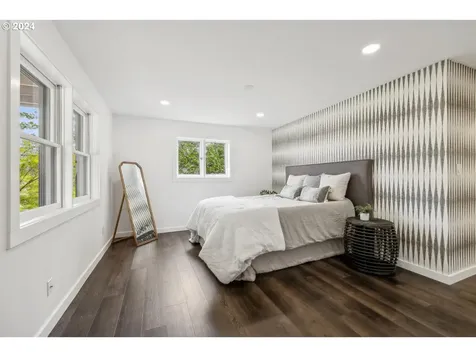1029 Laurel Street Lake Oswego OR 97034