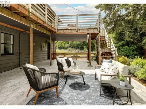1029 Laurel Street Lake Oswego OR 97034