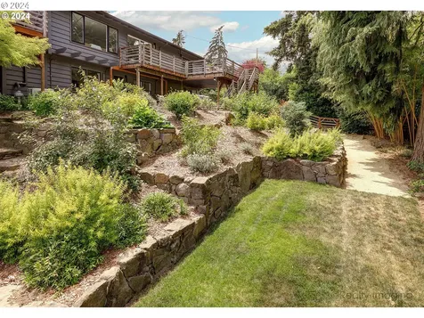 1029 Laurel Street Lake Oswego OR 97034