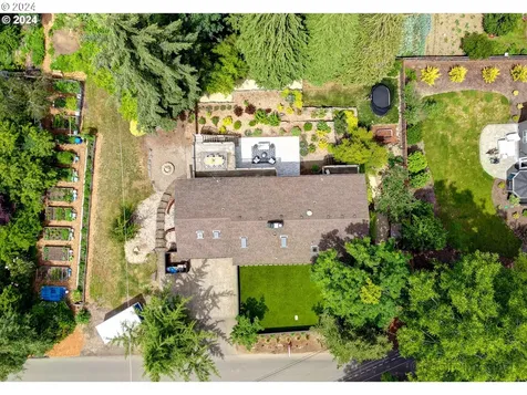 1029 Laurel Street Lake Oswego OR 97034