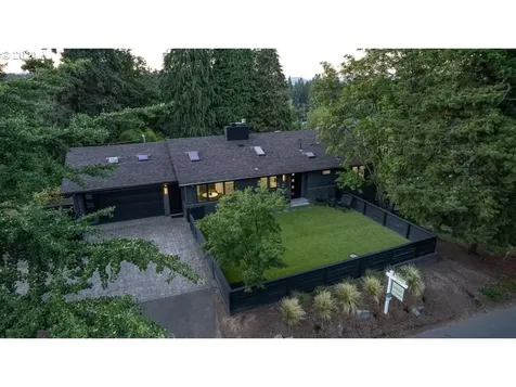 1029 Laurel Street Lake Oswego OR 97034