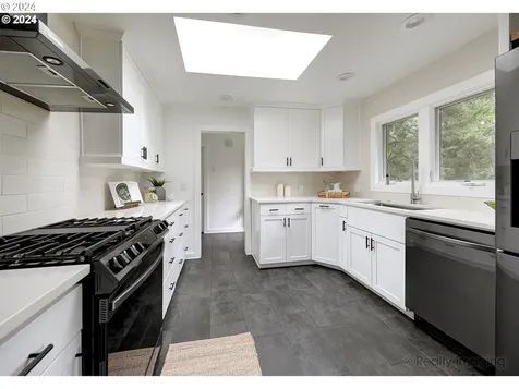 1029 Laurel Street Lake Oswego OR 97034