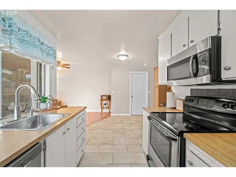 20180 SW Sandra Court Beaverton OR 97003