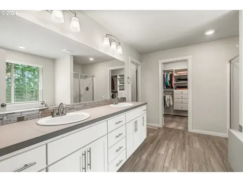 13419 Ne 114th Way Brush Prairie WA 98606