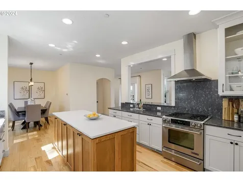 2528 SW Wolverine Drive Corvallis OR 97333