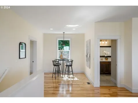 2528 SW Wolverine Drive Corvallis OR 97333