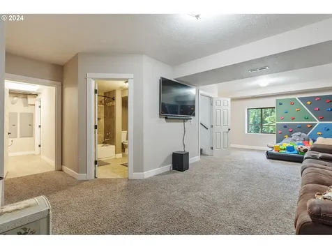 120 Skinner Road Woodland WA 98674