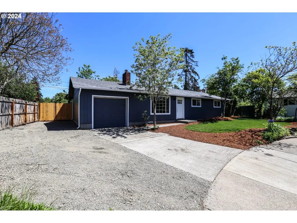 1828 Swank Court Springfield OR 97477