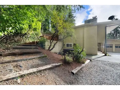 1896 Kingwood Avenue Coos Bay OR 97420