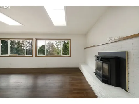 1896 Kingwood Avenue Coos Bay OR 97420