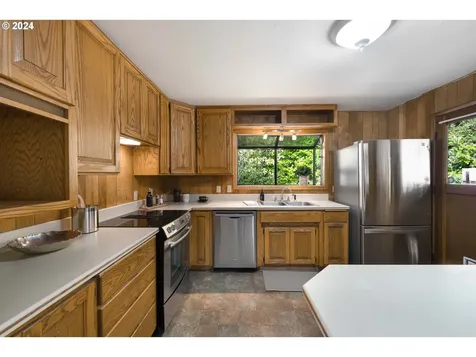 1896 Kingwood Avenue Coos Bay OR 97420