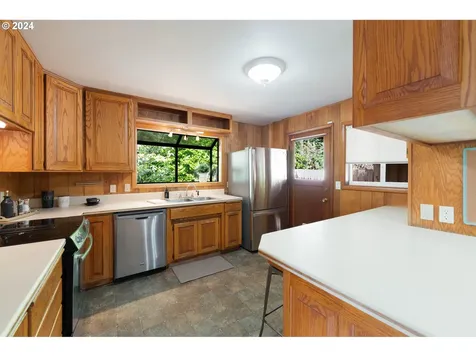 1896 Kingwood Avenue Coos Bay OR 97420