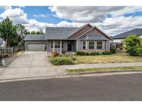 225 Danielle Drive Winston OR 97496