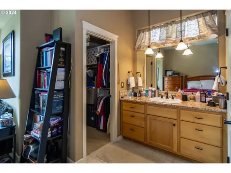 225 Danielle Drive Winston OR 97496