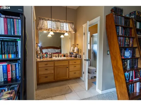 225 Danielle Drive Winston OR 97496