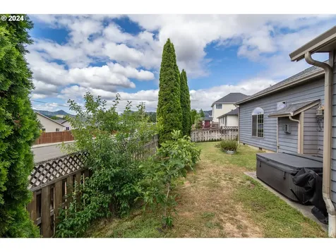 225 Danielle Drive Winston OR 97496
