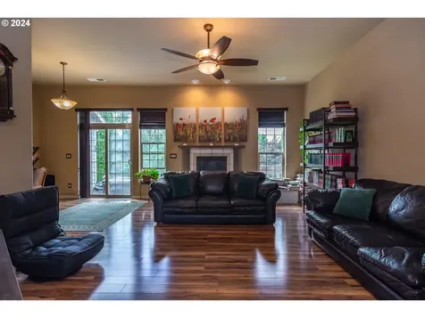 225 Danielle Drive Winston OR 97496