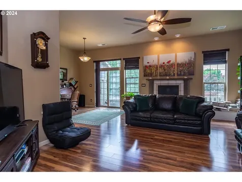 225 Danielle Drive Winston OR 97496