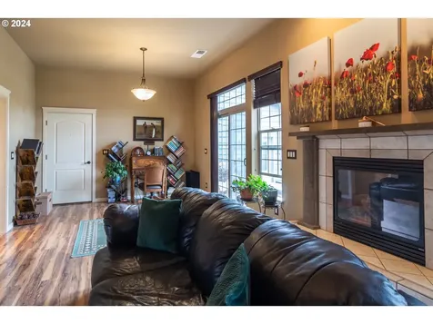 225 Danielle Drive Winston OR 97496