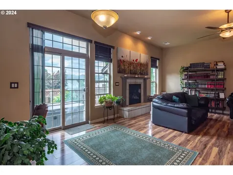 225 Danielle Drive Winston OR 97496