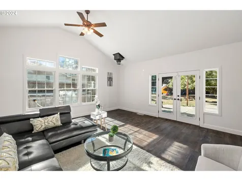 1482 N Scenic View Drive Stayton OR 97383