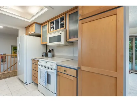10435 SW Highland Drive Portland OR 97224
