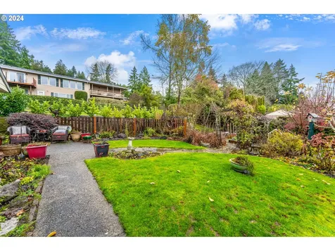 10435 SW Highland Drive Portland OR 97224