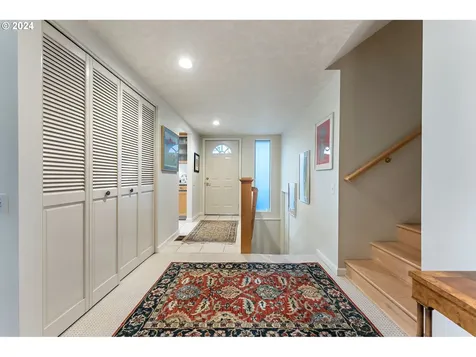 10435 SW Highland Drive Portland OR 97224