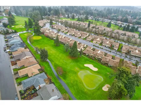 10435 SW Highland Drive Portland OR 97224