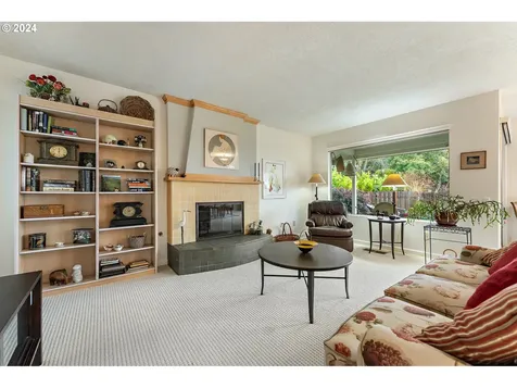 10435 SW Highland Drive Portland OR 97224