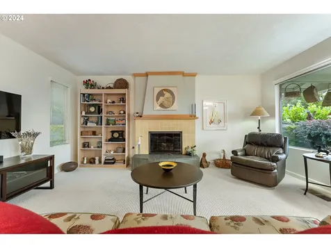 10435 SW Highland Drive Portland OR 97224