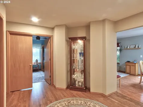 3160 Ne Crimson Place Hillsboro OR 97124