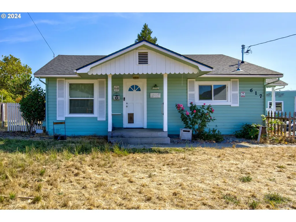 617 NE Channon Avenue Roseburg OR 97470