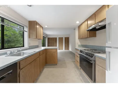 5055 Sw Boundary Street Portland OR 97221