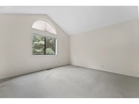 5055 Sw Boundary Street Portland OR 97221