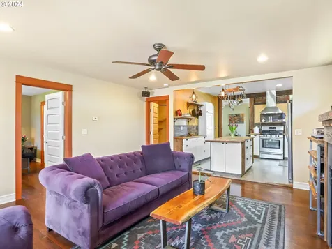 6722 Se Steele Street Portland OR 97206
