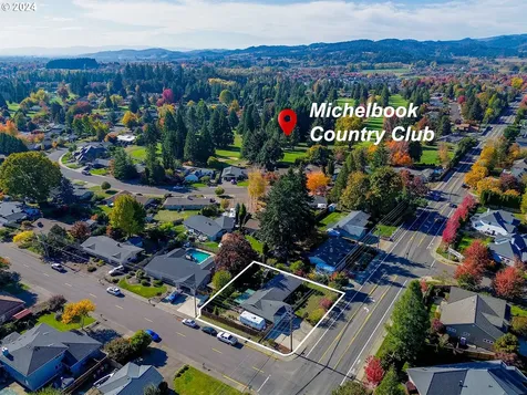 924 NW Baker Creek Road Mcminnville OR 97128