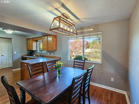924 NW Baker Creek Road Mcminnville OR 97128