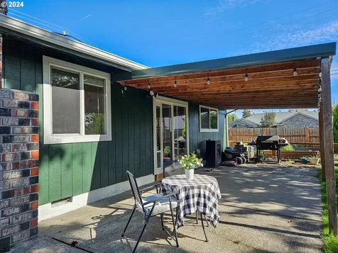 924 NW Baker Creek Road Mcminnville OR 97128