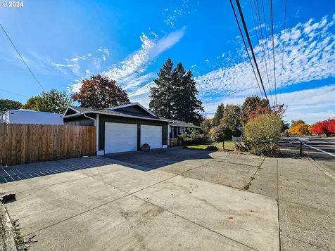 924 NW Baker Creek Road Mcminnville OR 97128