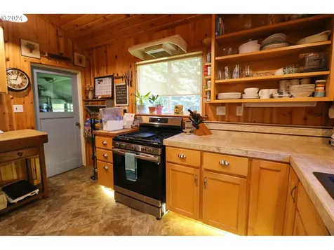 37 S Baxter Street Coquille OR 97423