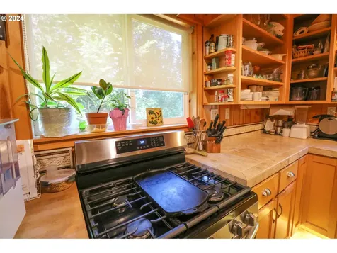 37 S Baxter Street Coquille OR 97423