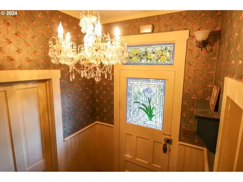 37 S Baxter Street Coquille OR 97423