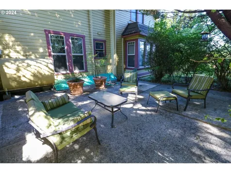 37 S Baxter Street Coquille OR 97423