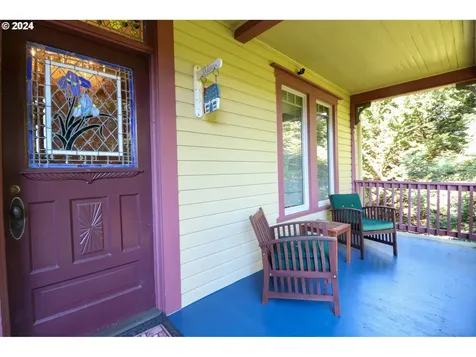 37 S Baxter Street Coquille OR 97423
