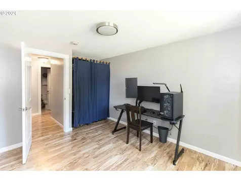 4010 Se Lenore Circle Troutdale OR 97060