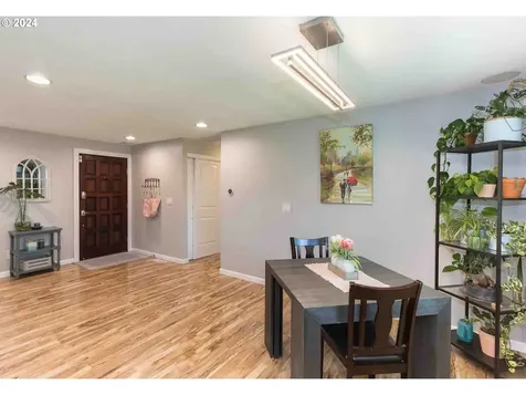 4010 Se Lenore Circle Troutdale OR 97060